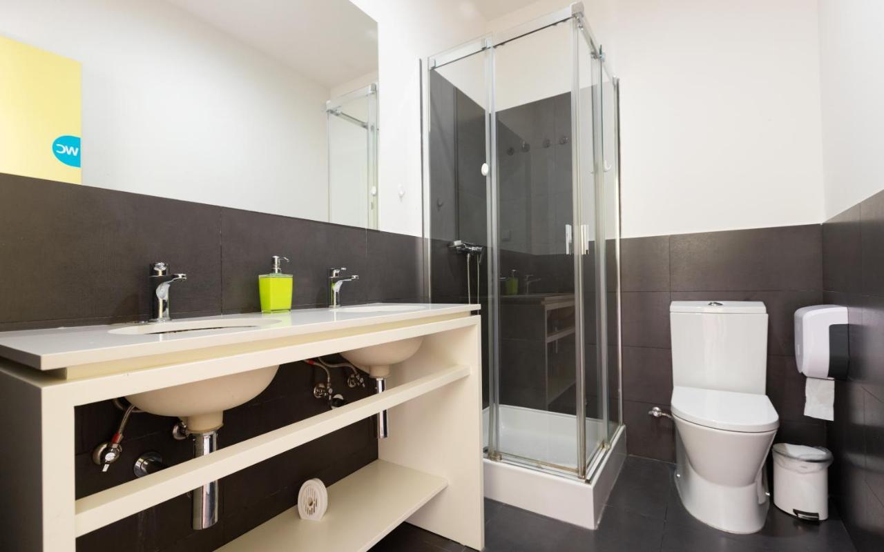 Twin Room with Private Bathroom